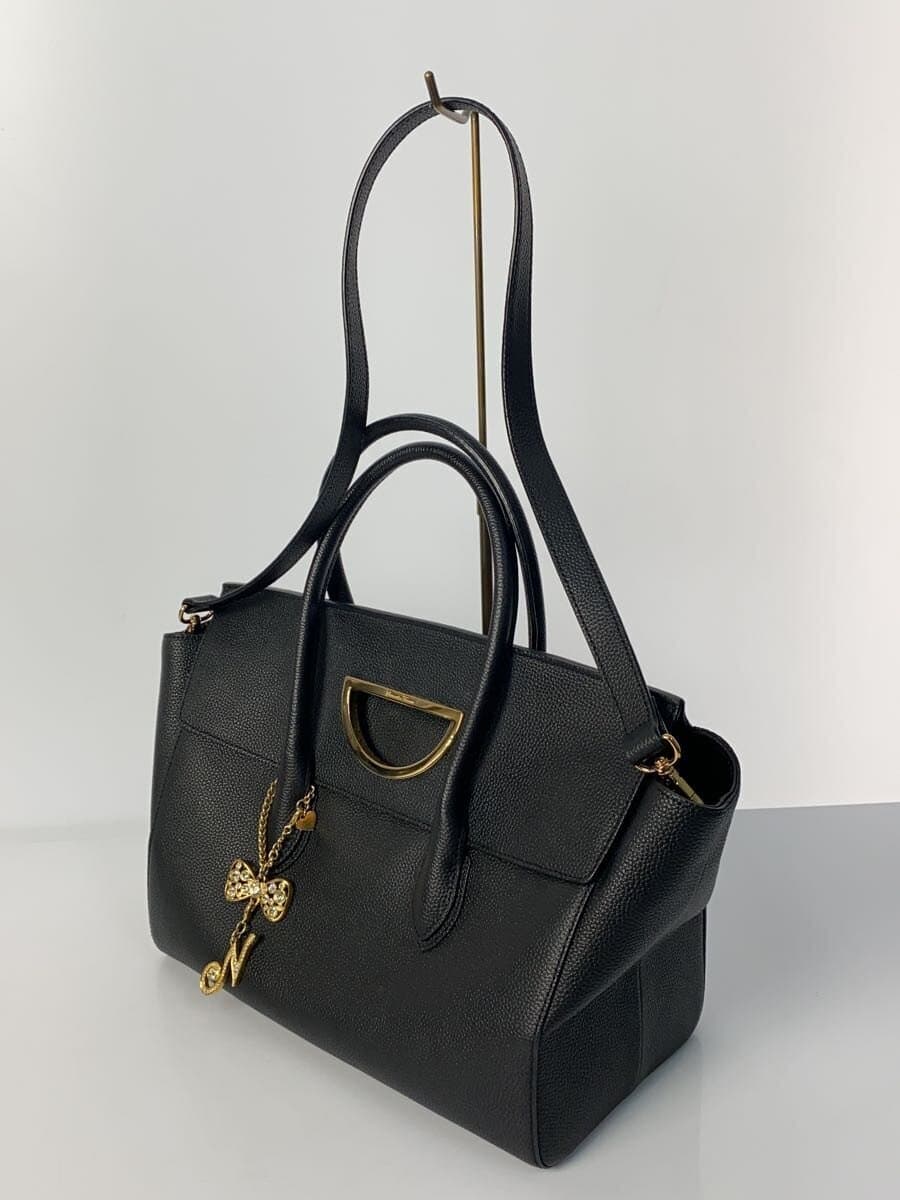 Samantha Thavasa Handbag 2