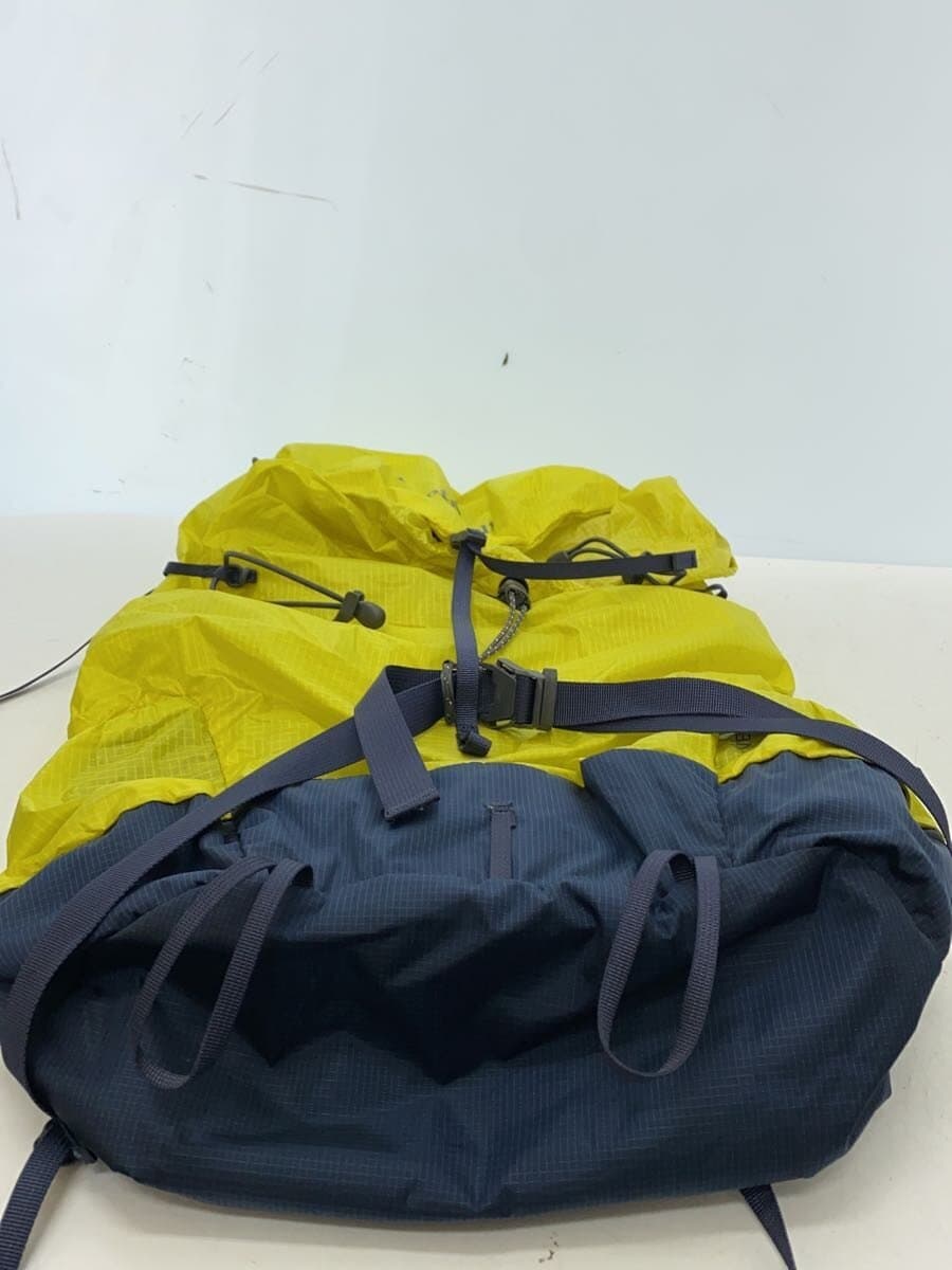 mont-bell VERSALITE PACK 30 Backpack Nylon YLW Print 4