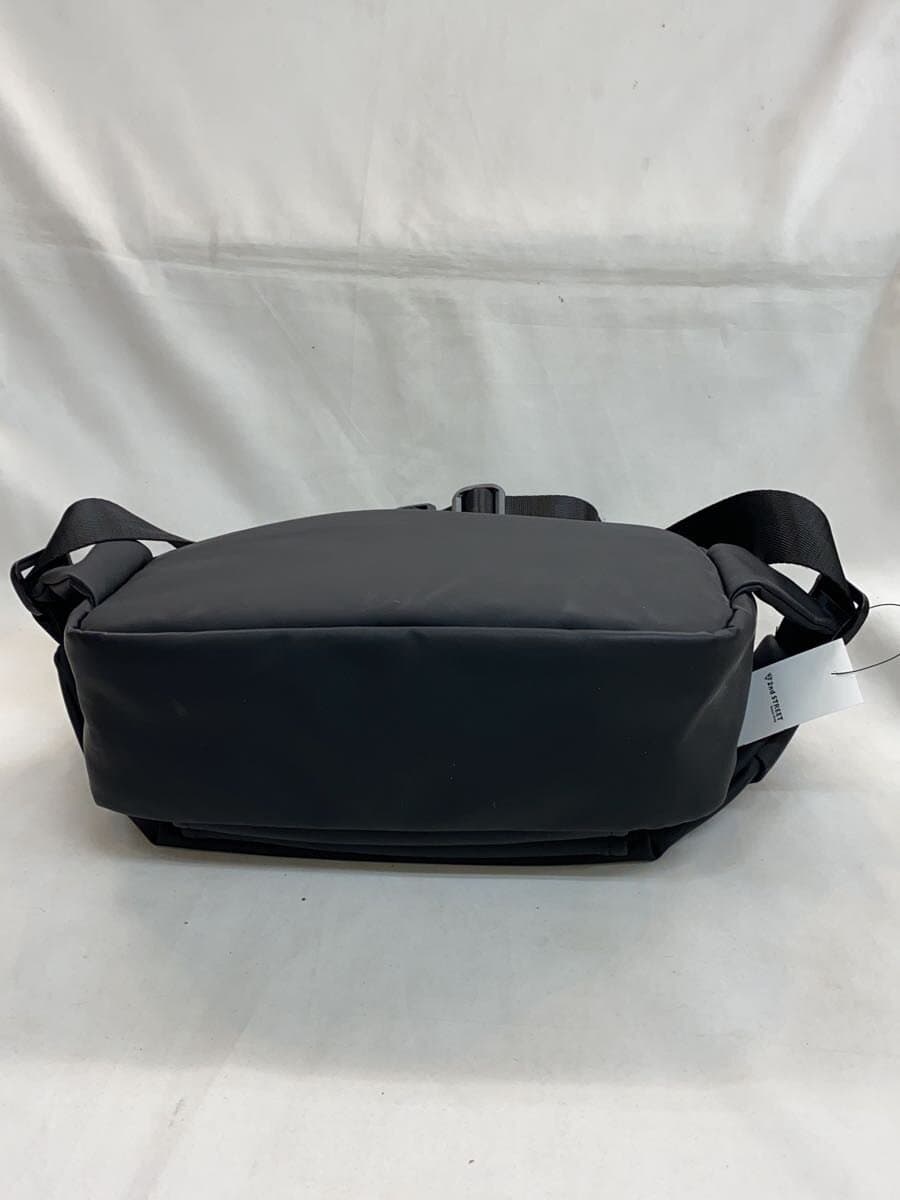 Other brand quickpack shoulder bag -- BLK plain 4