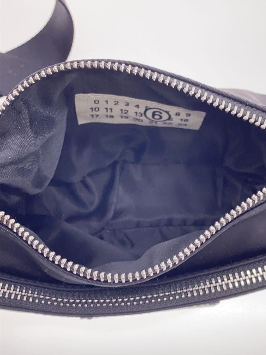 MM6 Shoulder Bag BLK SB5WG0023 6