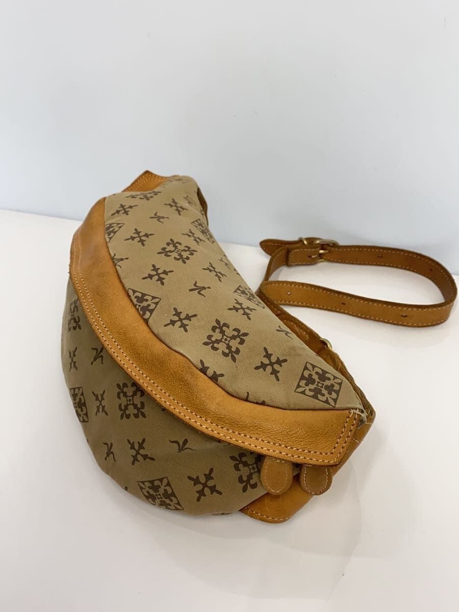 russet Waist Bag Beige All Over Pattern Stain、With Wear Russet 2