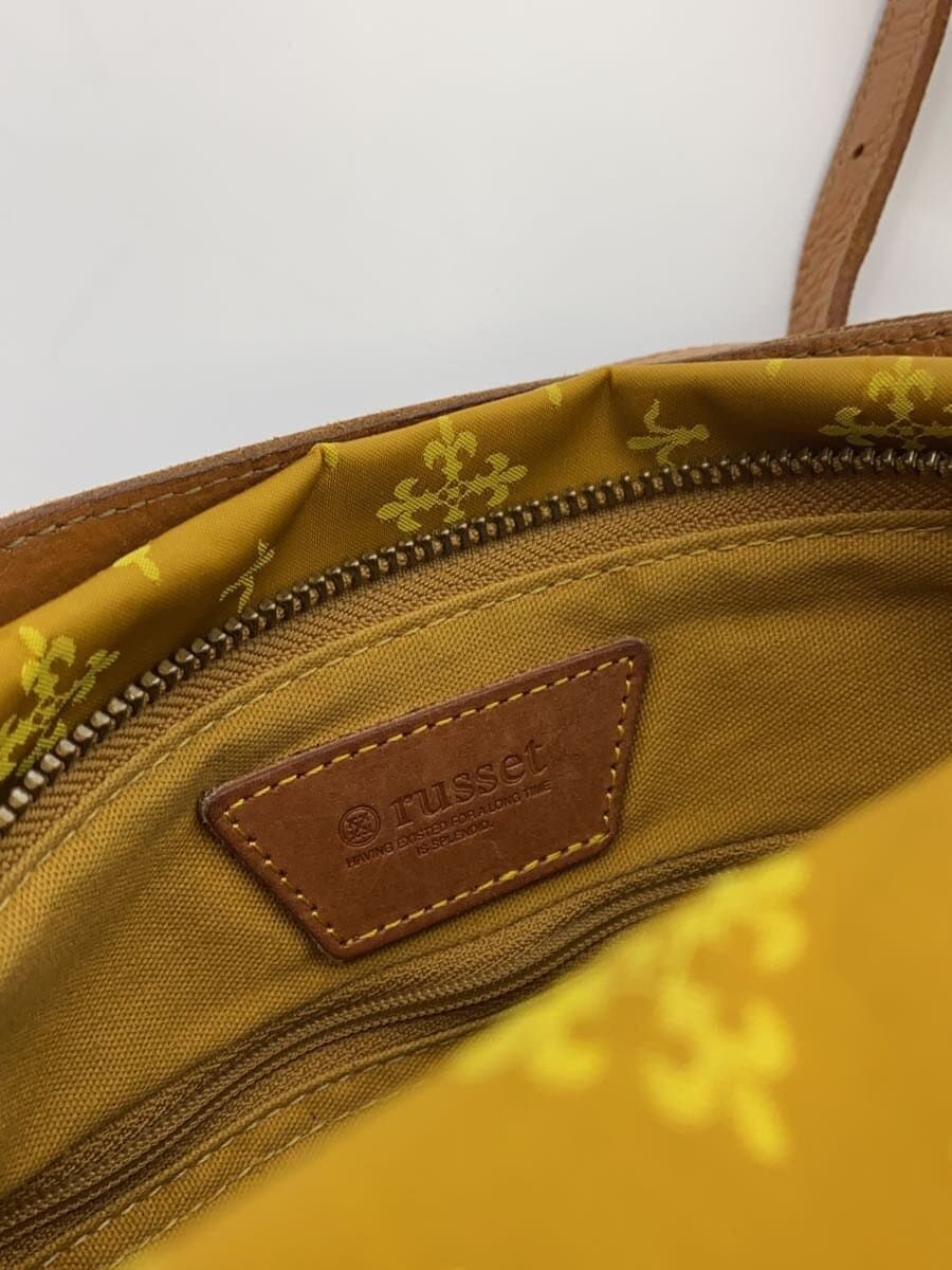 russet Shoulder Bag Yellow All Over Pattern With Wear Russet 5