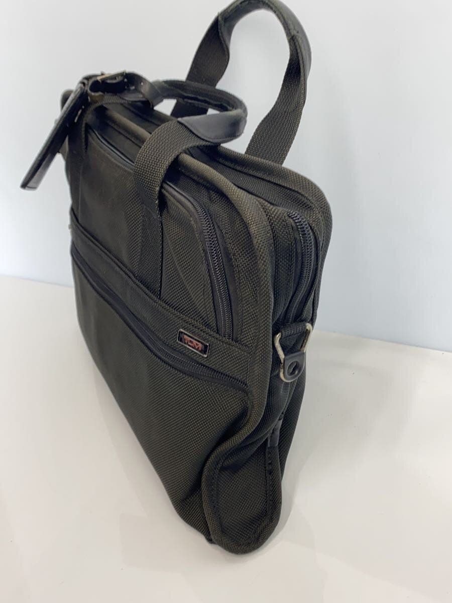TUMI Briefcase Black Solid Signs of Use、Fade Tumi 2