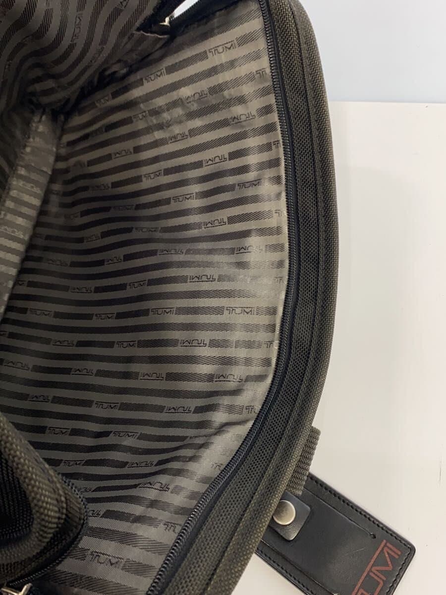TUMI Briefcase Black Solid Signs of Use、Fade Tumi 7