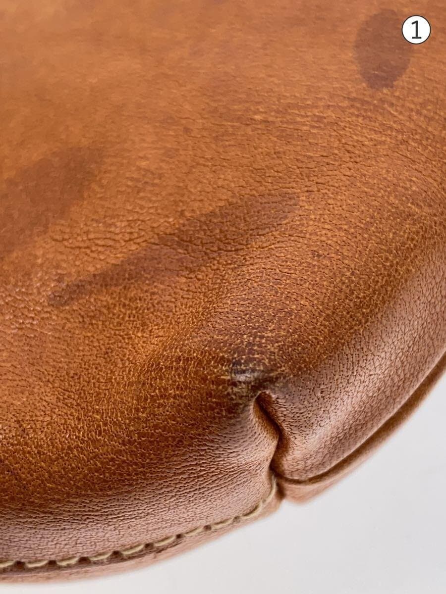 IL BISONTE One Shoulder Bag Cowhide Camel 7