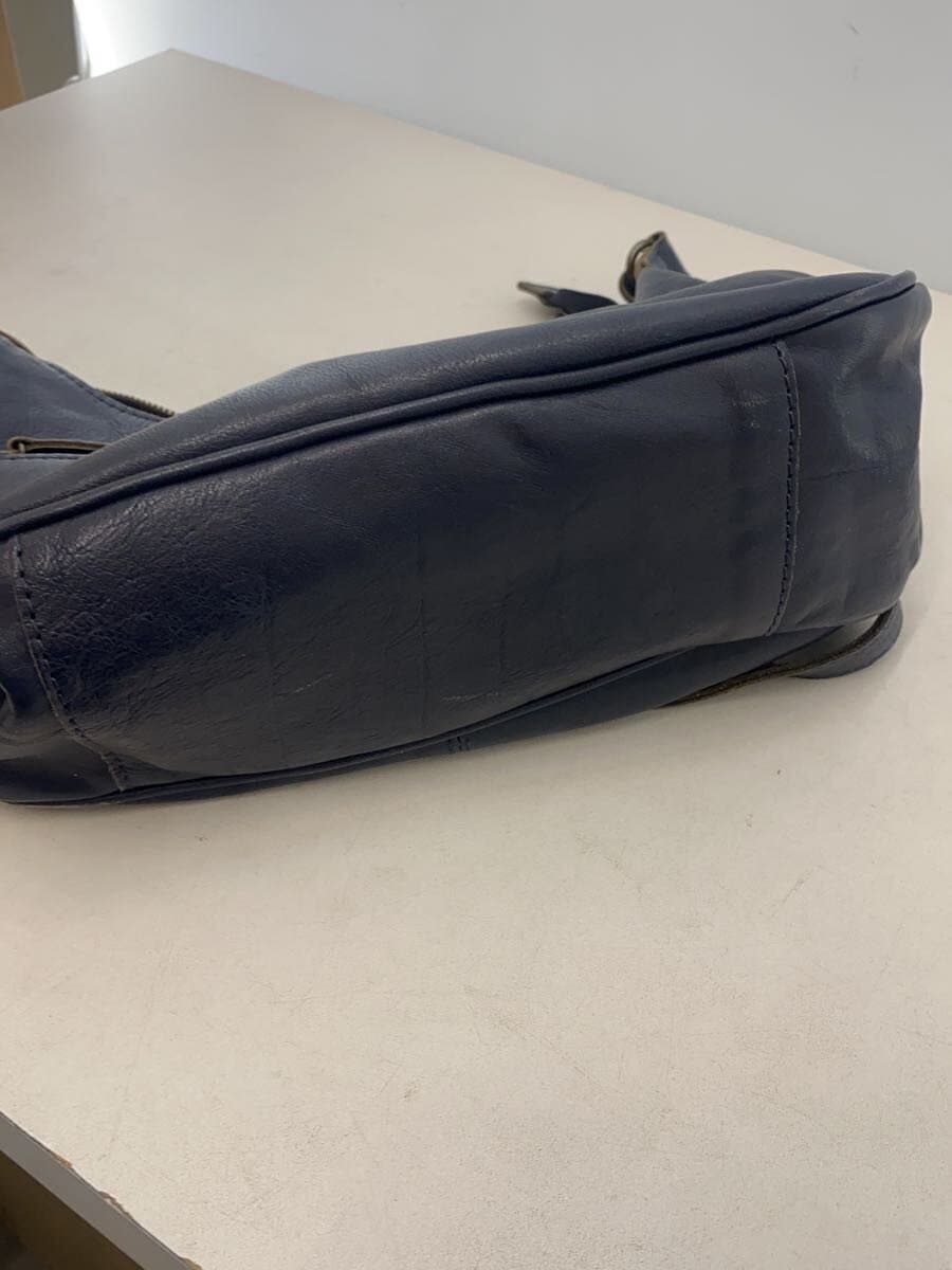 PEAKS PEAK Shoulder Bag Leather NVY 4