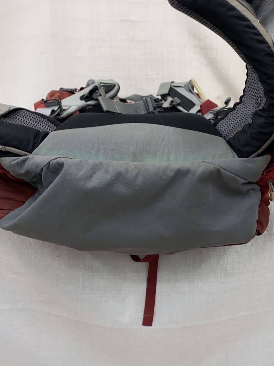 Osprey backpack -- Red Aether 70 Color fading 4