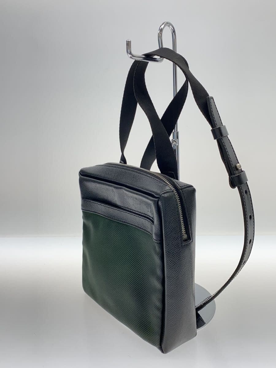 LOUIS VUITTON Sayan _Taiga Leather BLK M30902 2