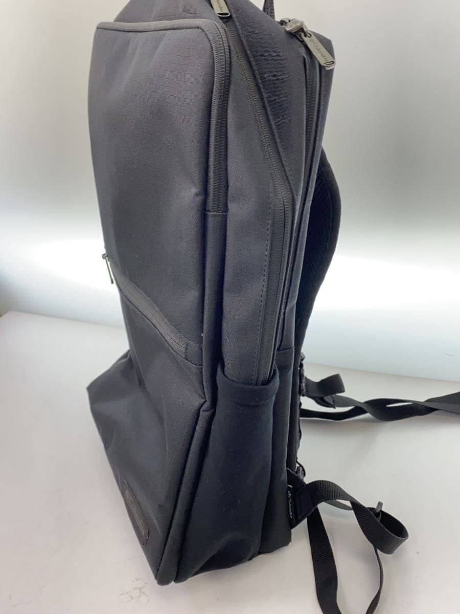Columbia backpack -- BLK plain 2
