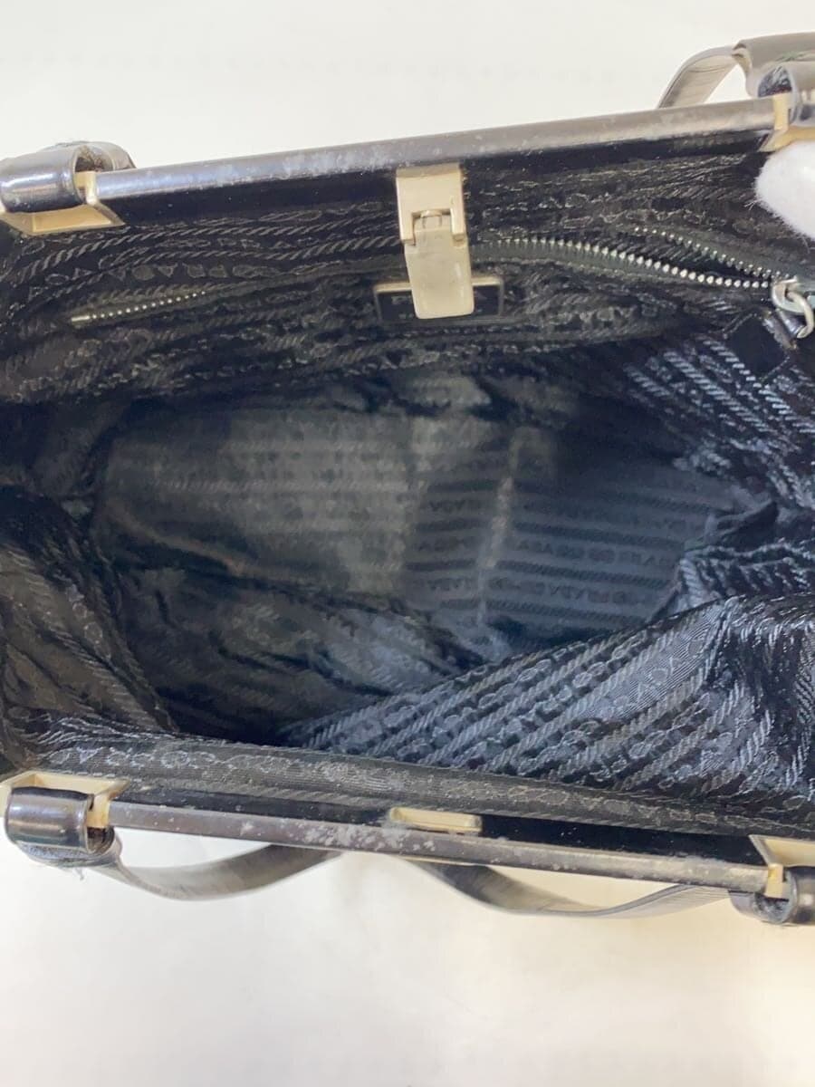 PRADA Shoulder Bag Nylon BLK Signs of Use Large 6