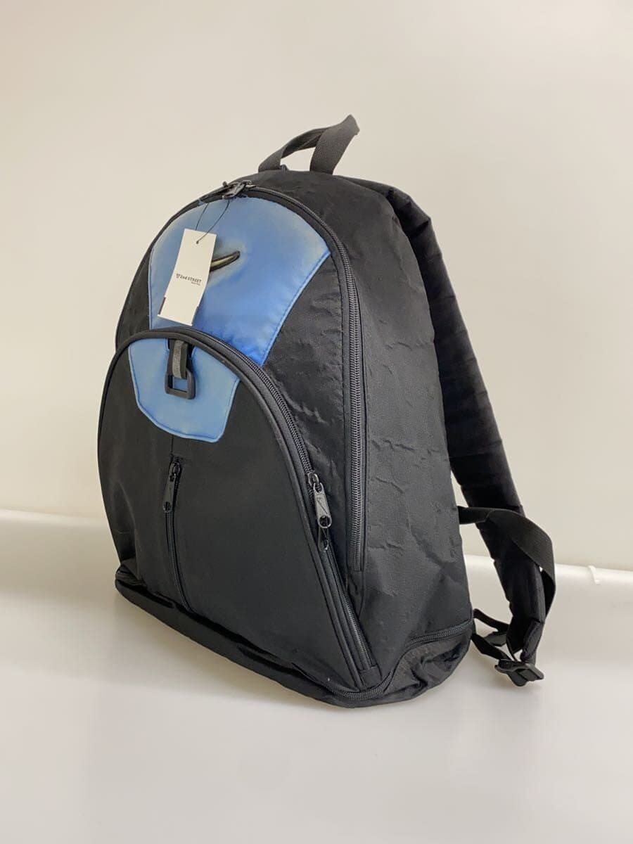 NIKE backpack -- BLK plain 2