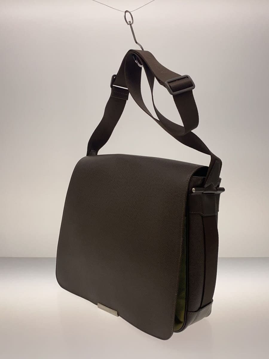 LOUIS VUITTON and Ray _Taiga BRW 2