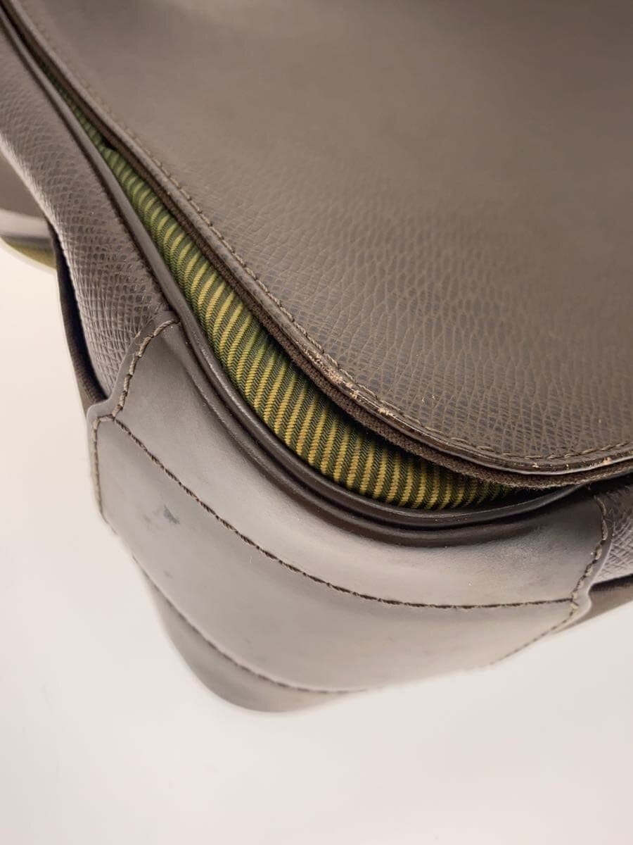 LOUIS VUITTON and Ray _Taiga BRW 9