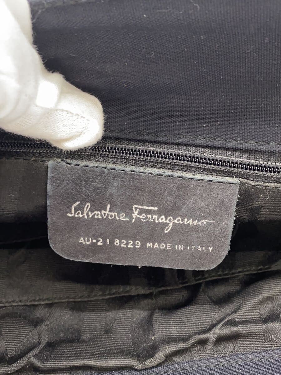 Salvatore Ferragamo Handbag BLK Solid 5