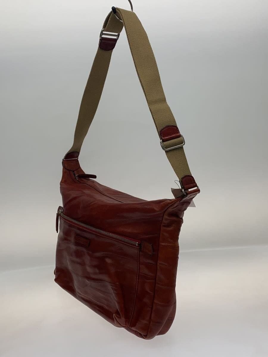 Daniel&Bob Shoulder Bag Leather Red Has corner scuffs 2