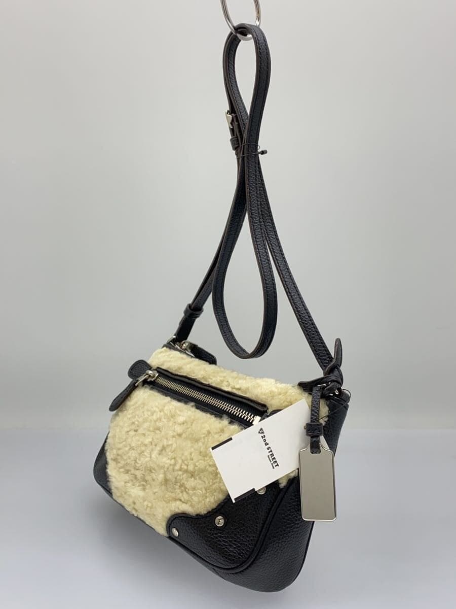 COACH bag leather CRM 2