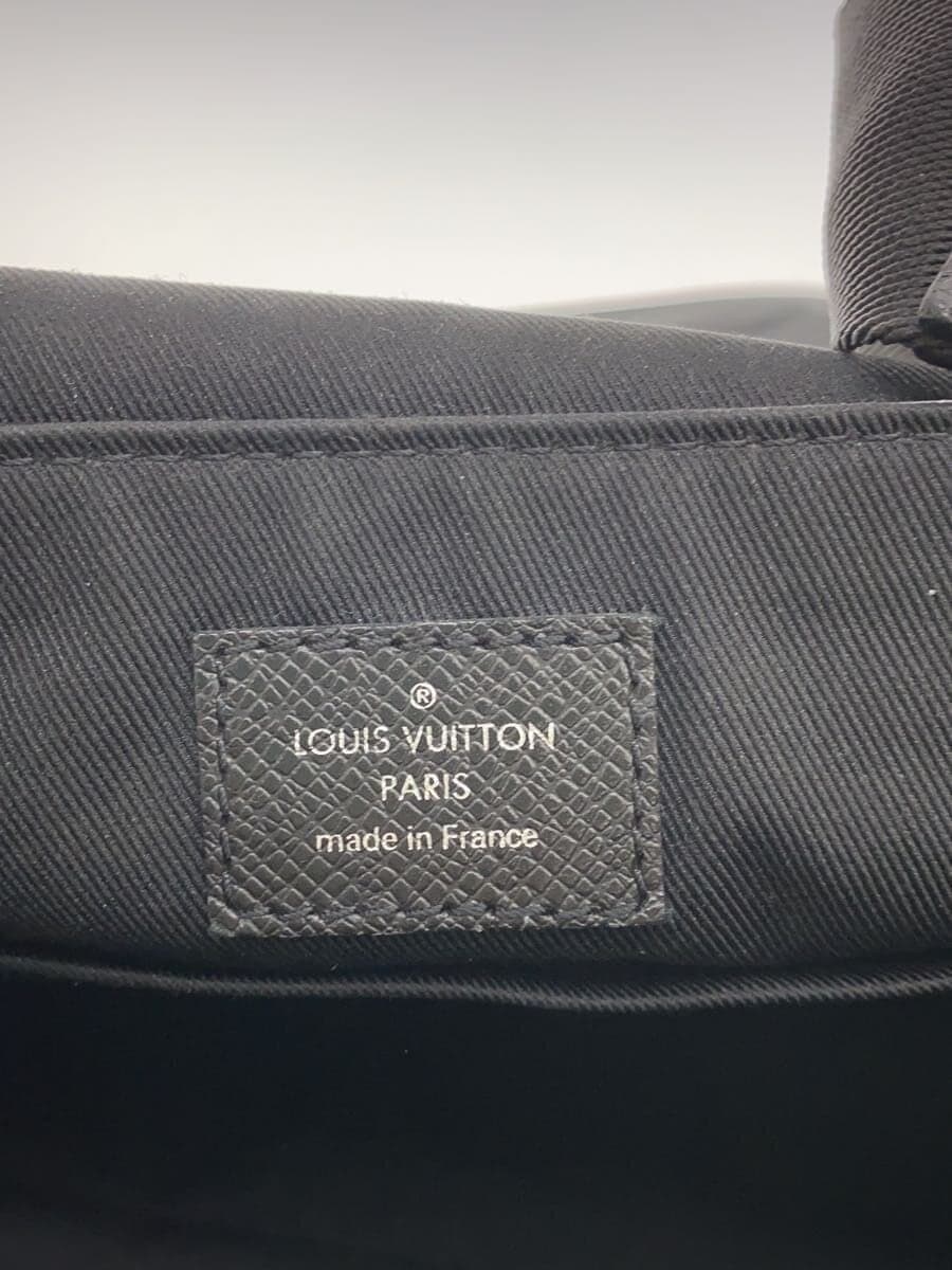 LOUIS VUITTON District PM NV3_Tiga Leather BLK M30850 5