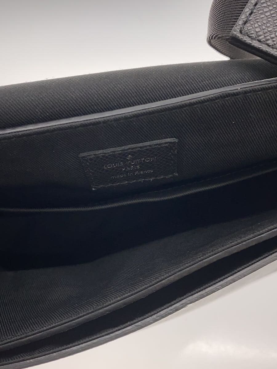 LOUIS VUITTON District PM NV3_Tiga Leather BLK M30850 6