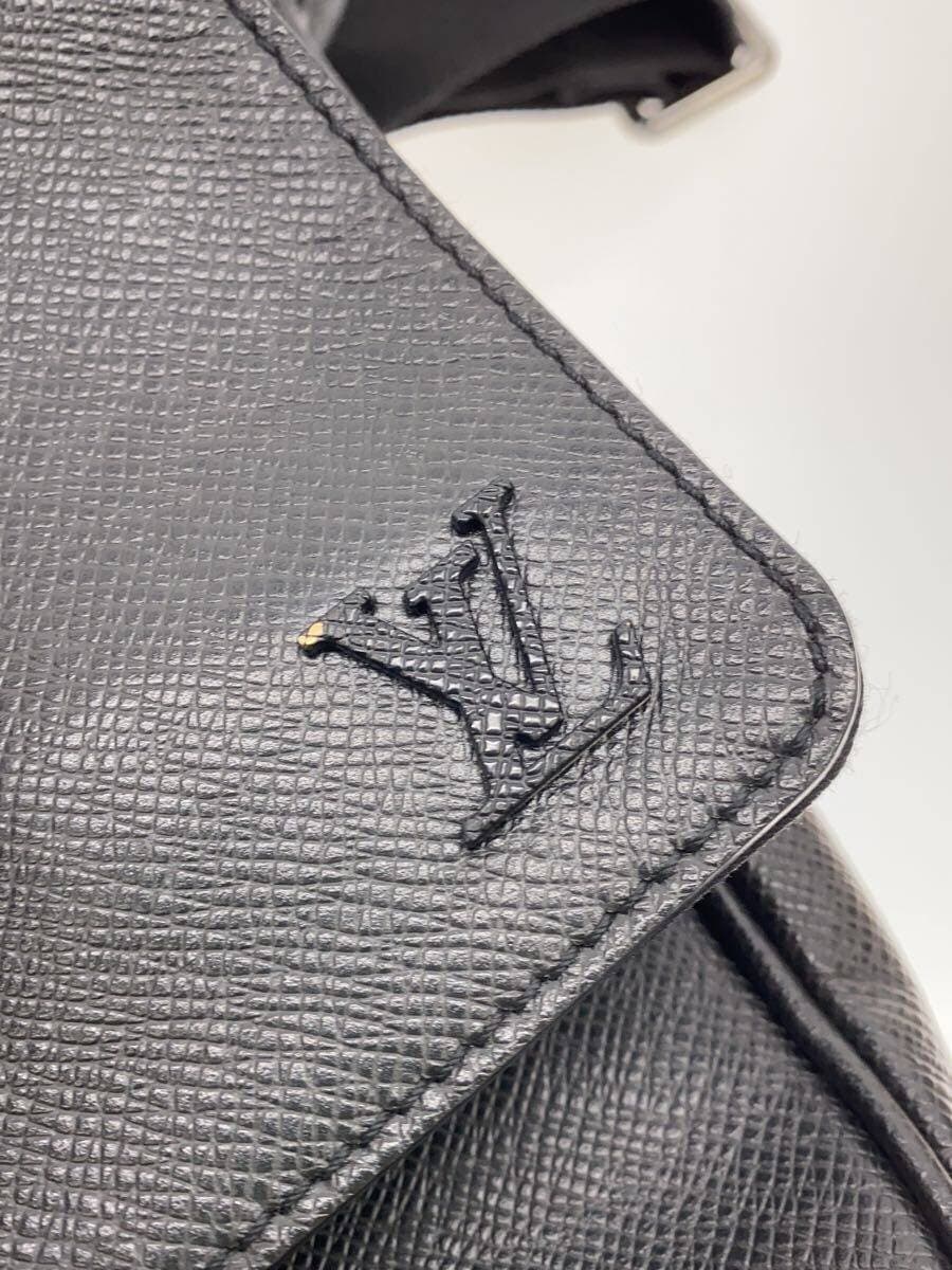 LOUIS VUITTON District PM NV3_Tiga Leather BLK M30850 7