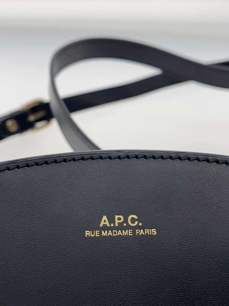 A.P.C. Shoulder Bag Leather BLK 5