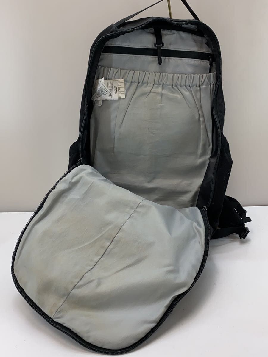 ARC’TERY Xmantis 26l backpack Inside Deteriorated Soil Corner Wear Backpack Nylon BLK 6