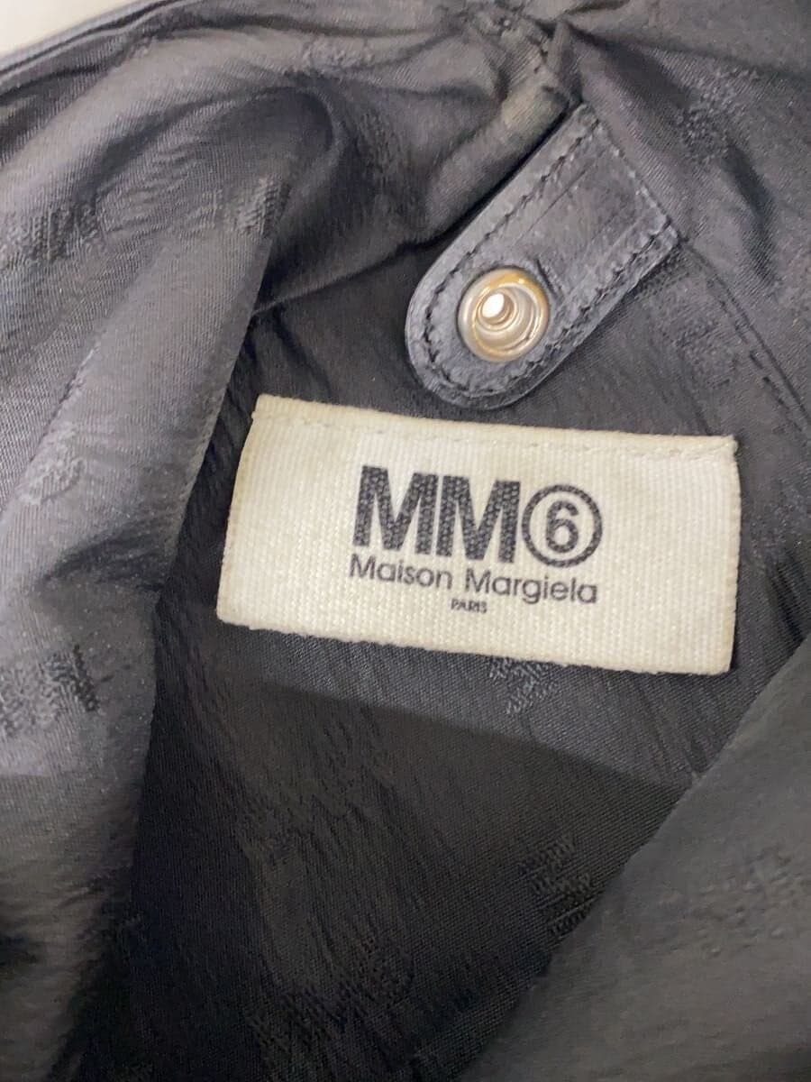 MM6 Shoulder Bag BLK Solid S54WG0042 P2260 5