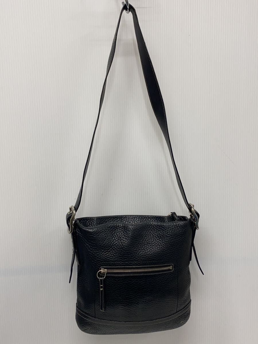 COACH Soft Slim Pebbled Duffle_Legacy Leather BLK 3