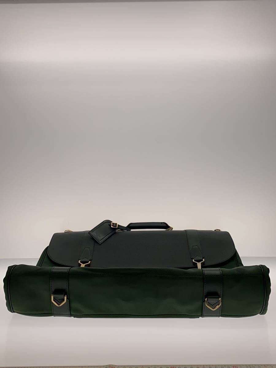 LOUIS VUITTON Portable Gibeciere _Taiga GRN 4