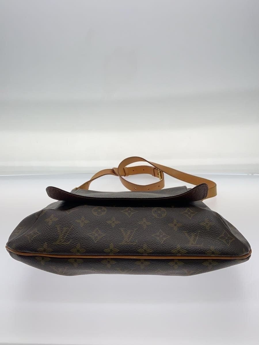 LOUIS VUITTON Musette Monogram Canvas PVC BRW All-over pattern Inner pocket has 4