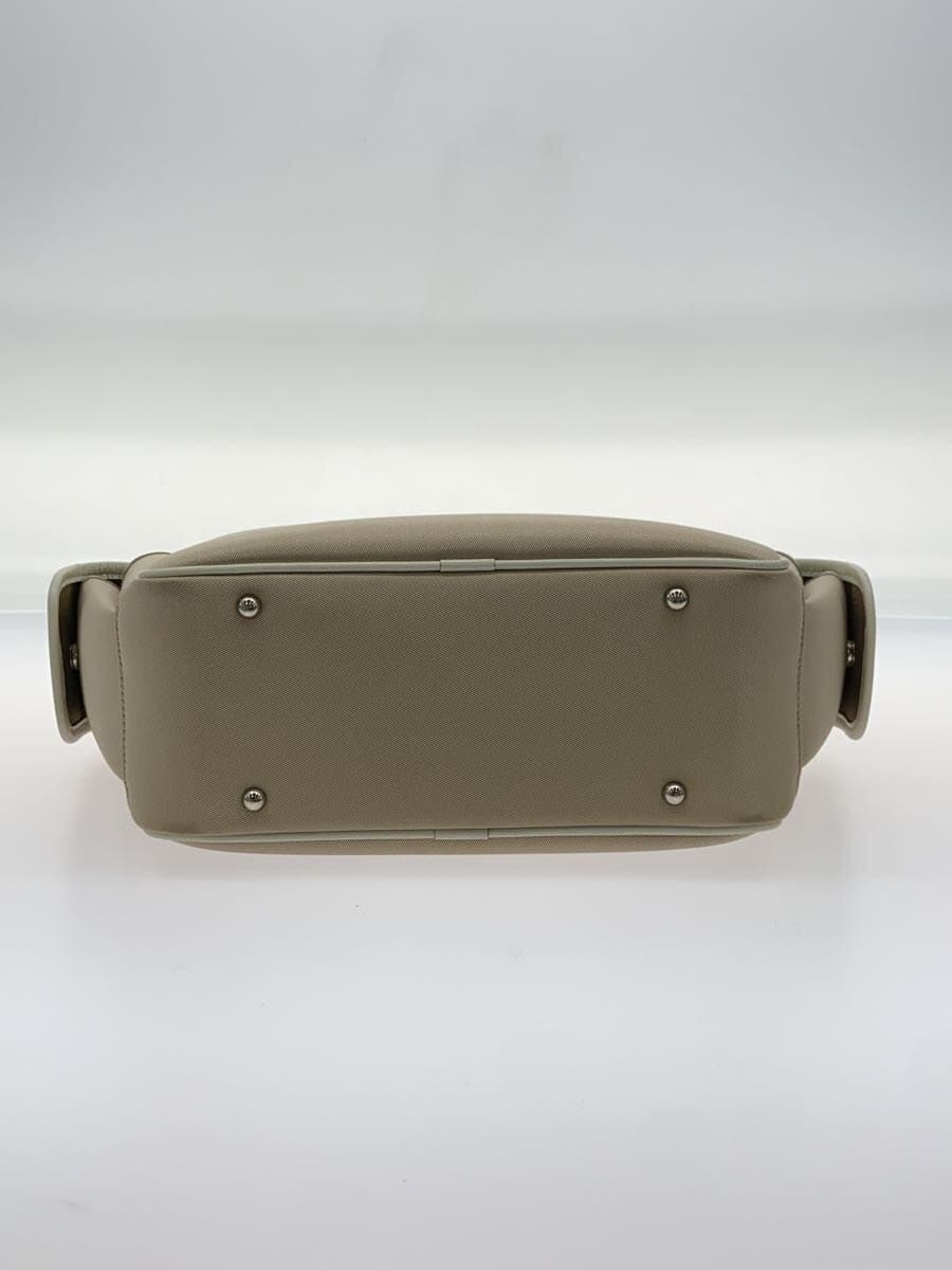 BURBERRY handbag -- BEG 4