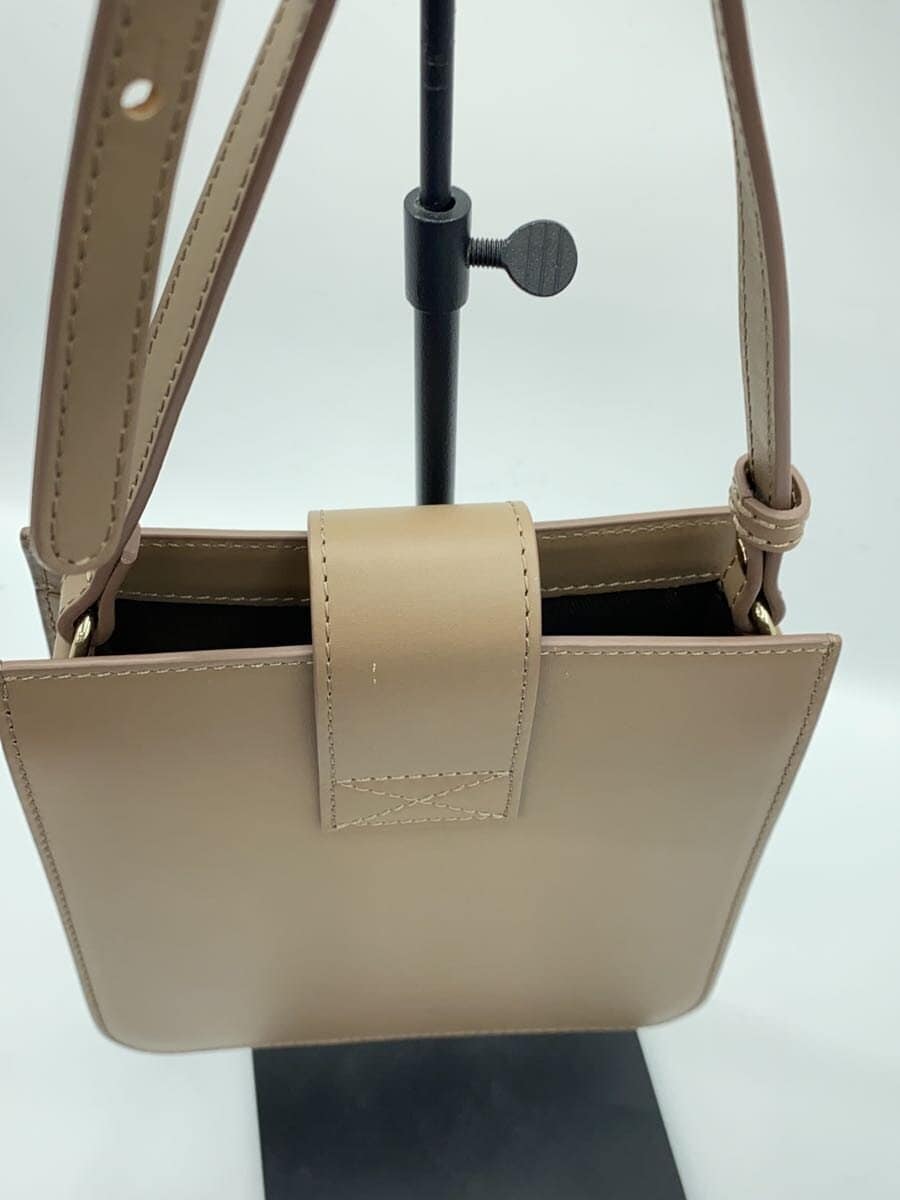 A.P.C.Albane Shoulder Bag BRW 4