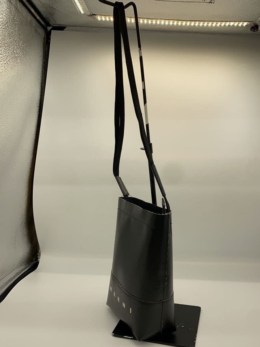 MARNI Crossbody Bag BLK Solid Minor Corner Wear 2