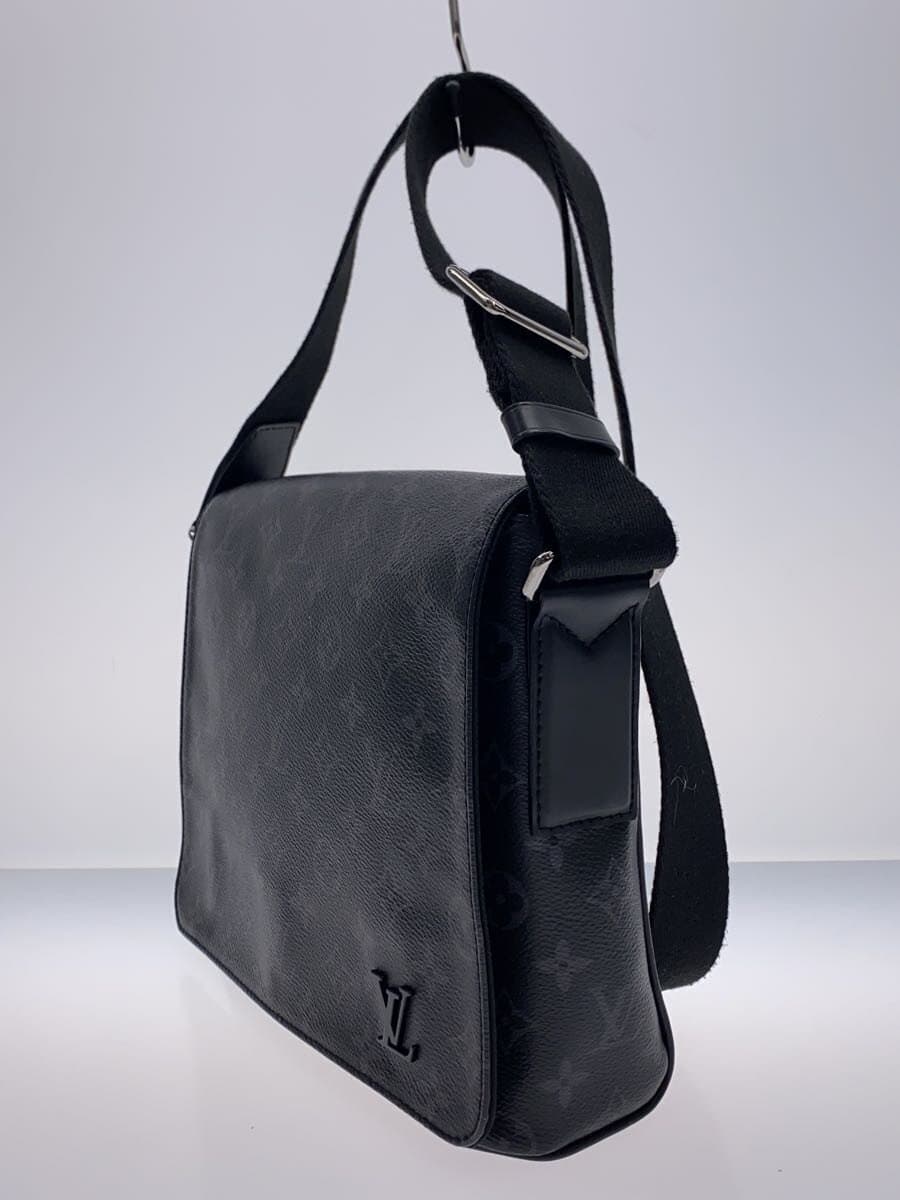 LOUIS VUITTON District PMNV3_Monogram Eclipse Leather BLK All Over Pattern 2