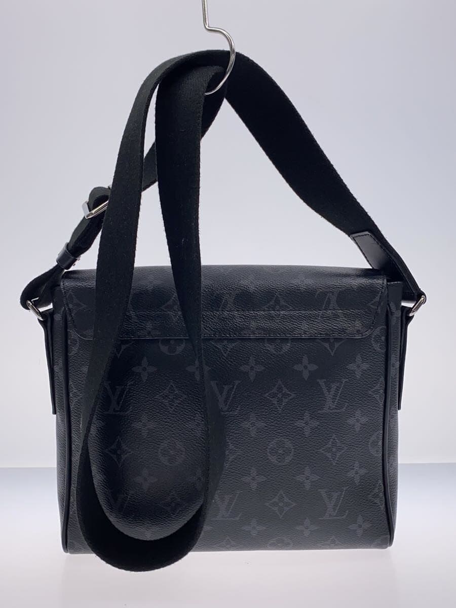 LOUIS VUITTON District PMNV3_Monogram Eclipse Leather BLK All Over Pattern 3