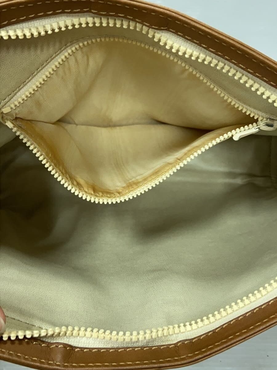 CELINE Clutch Bag Leather BEG Solid M06 Stain Considered 6