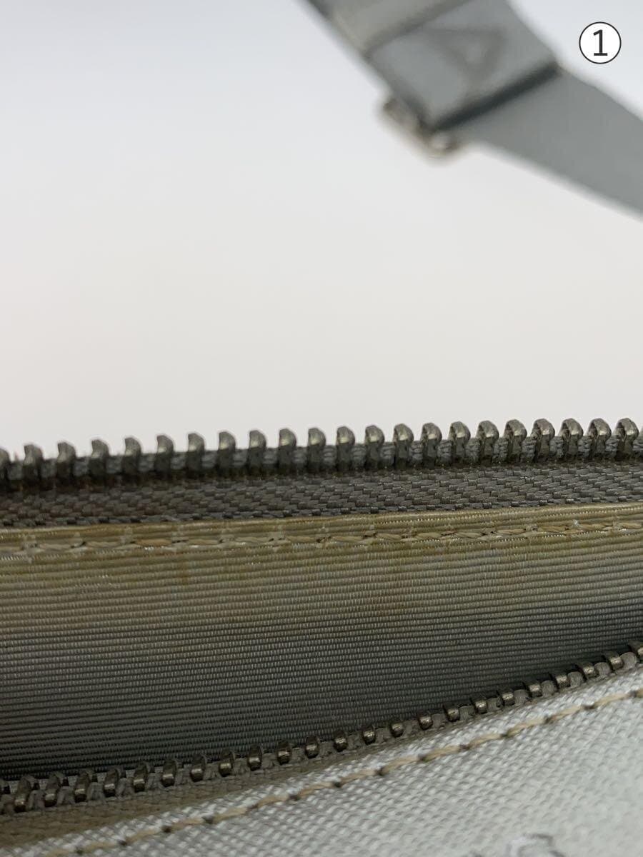 MARC JACOBS shoulder bag -- SLV 7