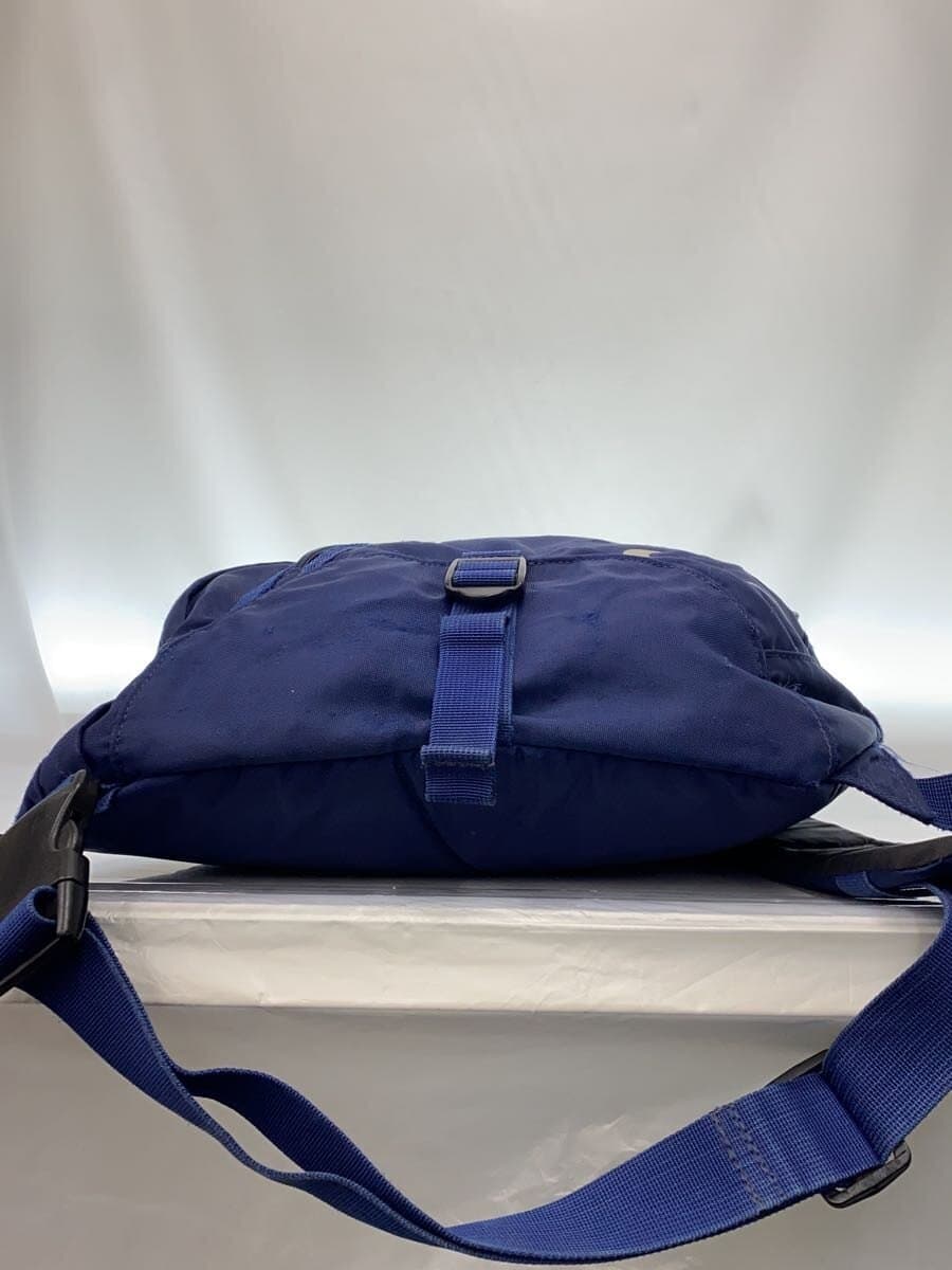 NIKE Shoulder Bag BLU Solid 4