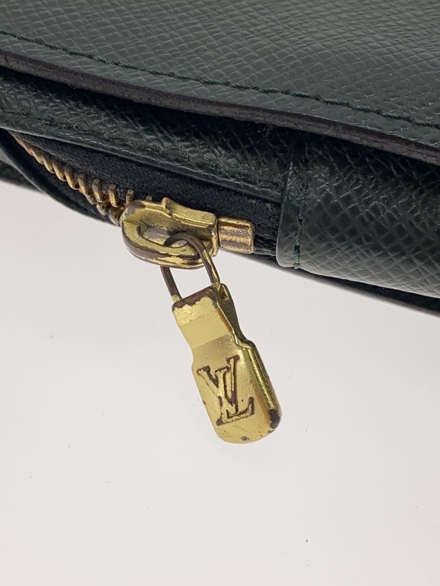 LOUIS VUITTON Baikal_ Taiga Leather GRN M30184 8