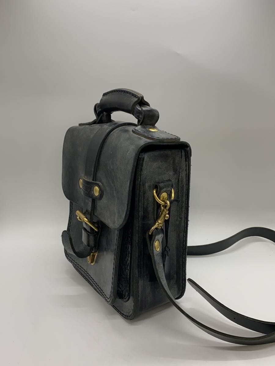 HERZ Shoulder Bag Leather BLK Solid 2