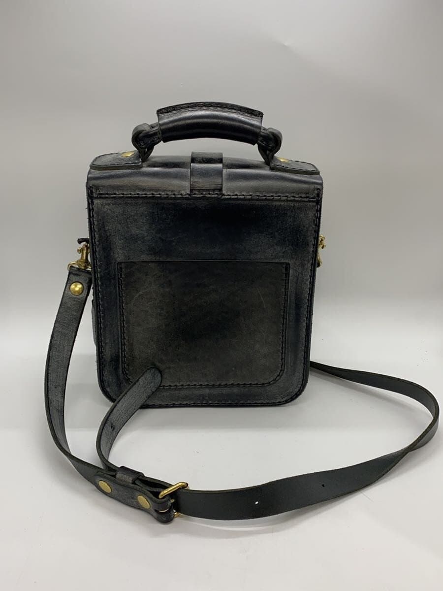 HERZ Shoulder Bag Leather BLK Solid 3