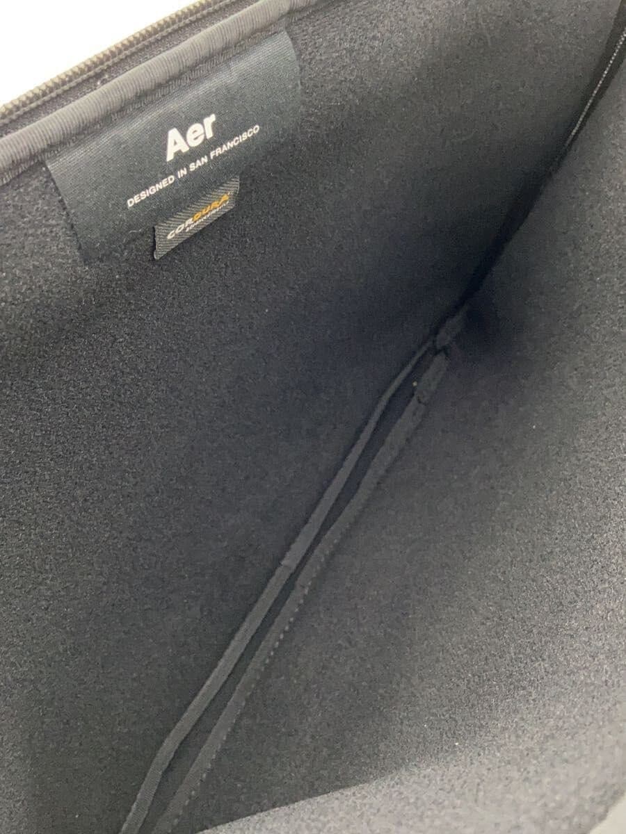 AerTRAVEL COLLECTION Tech Folio 16 Clutch Bag BLK AER21025 6