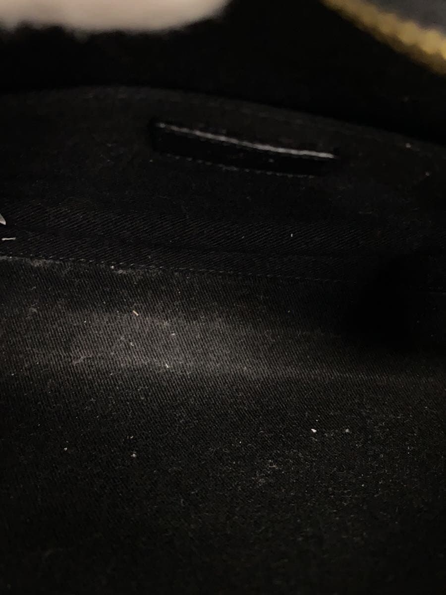 A.P.C. Half Moon Shoulder Bag Leather BLK Solid 6