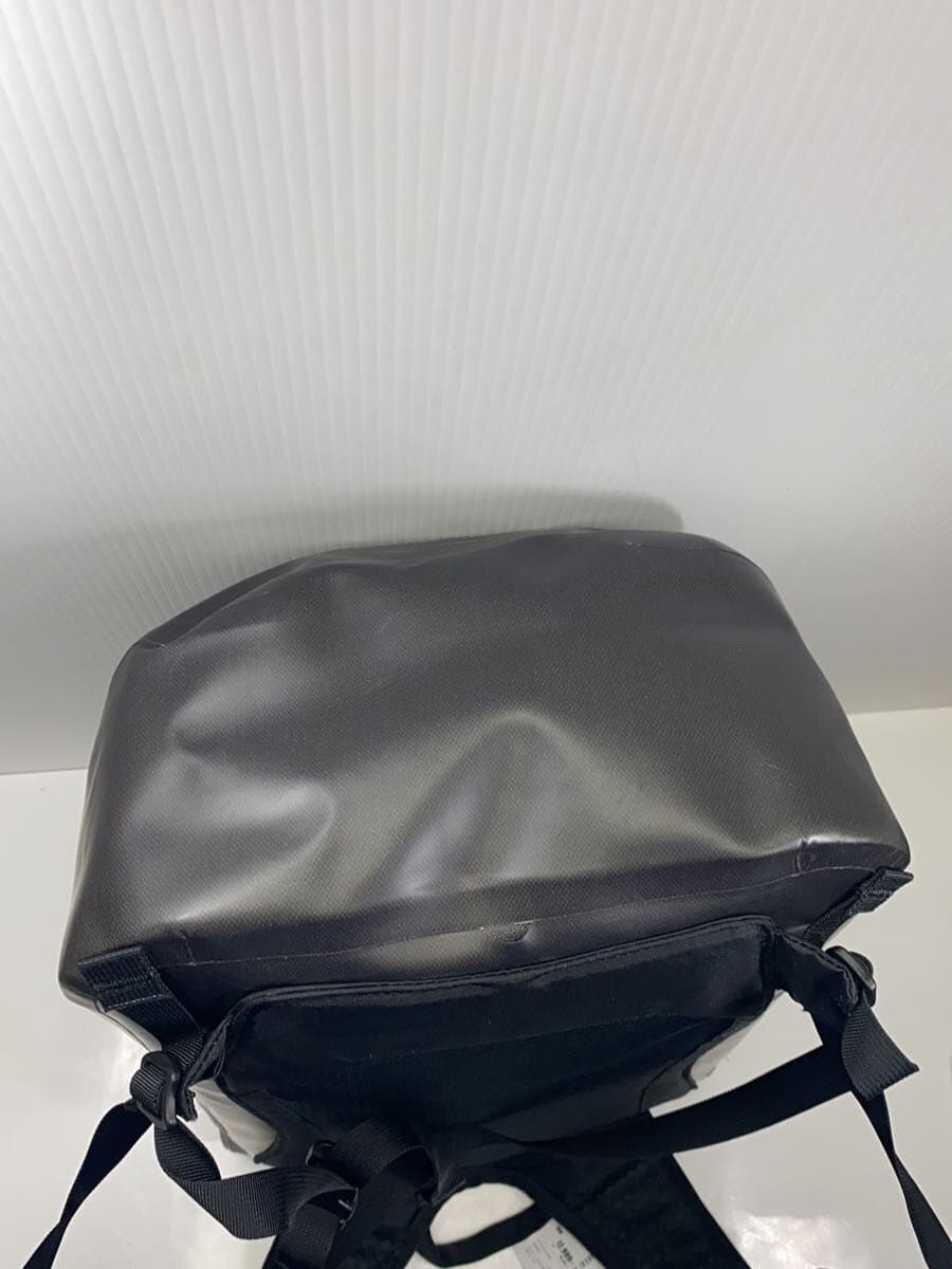 Osprey backpack -- BLK 4