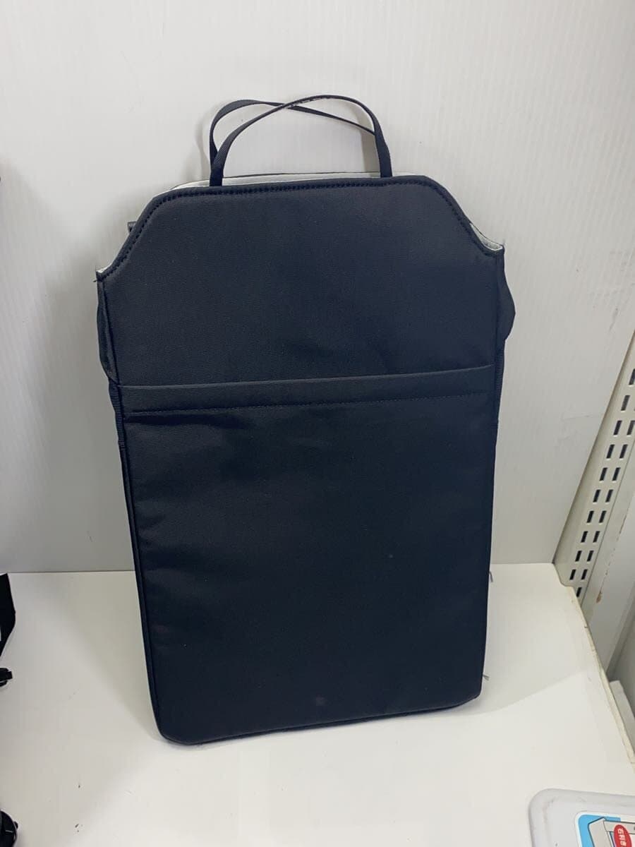 Osprey backpack -- BLK 7