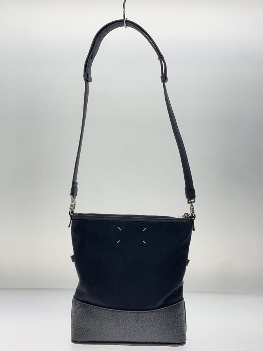 Maison Margiela5AC Hobo Small Bag Canvas BLK SB1WG0042 P4348 3