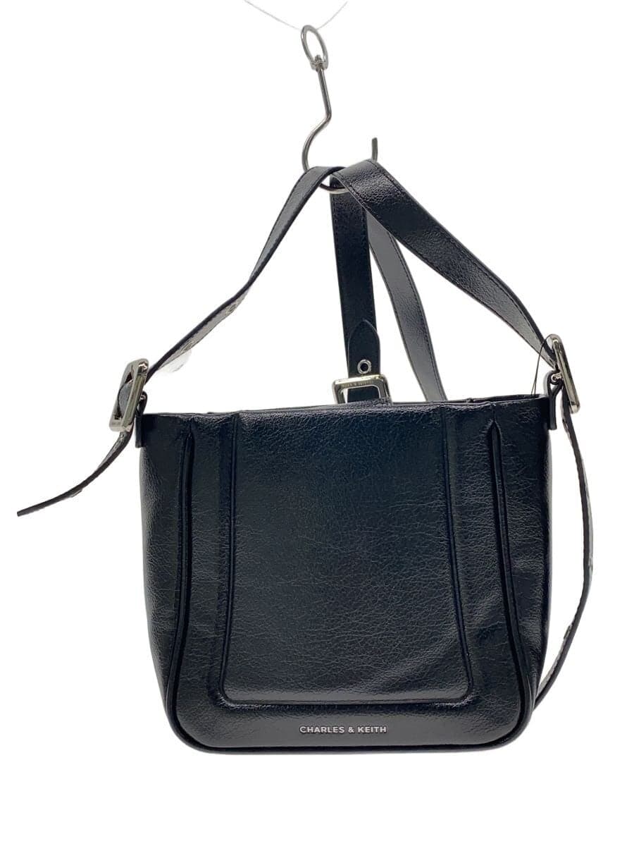 CHARLES&KEITH Shoulder Bag -- BLK Petra Boxy Bucket Bag