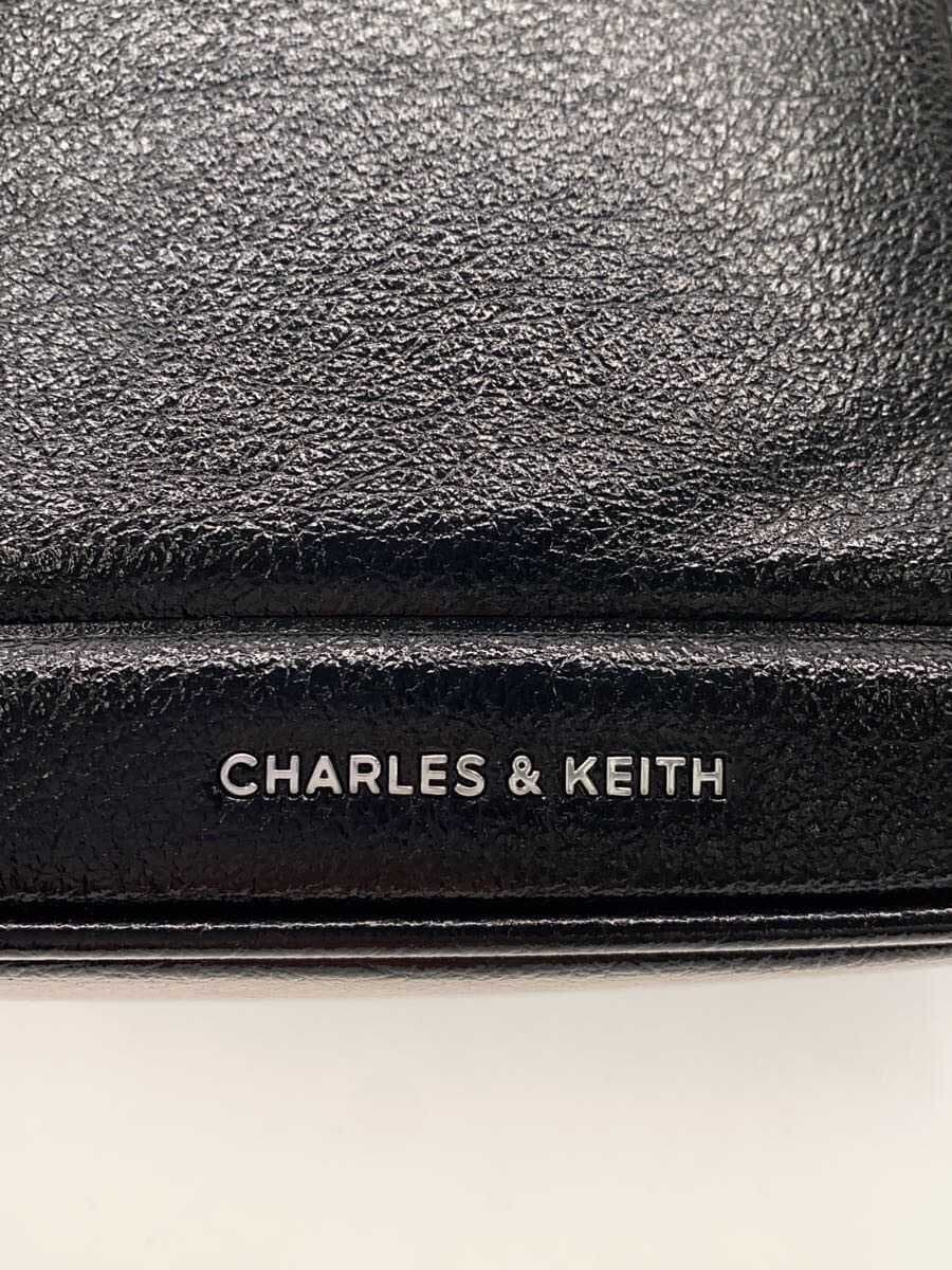 CHARLES&KEITH Shoulder Bag -- BLK Petra Boxy Bucket Bag 5