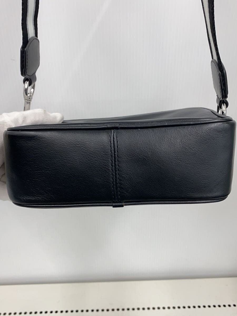 MARC JACOBS Shoulder Bag Leather Black Solid Color 4