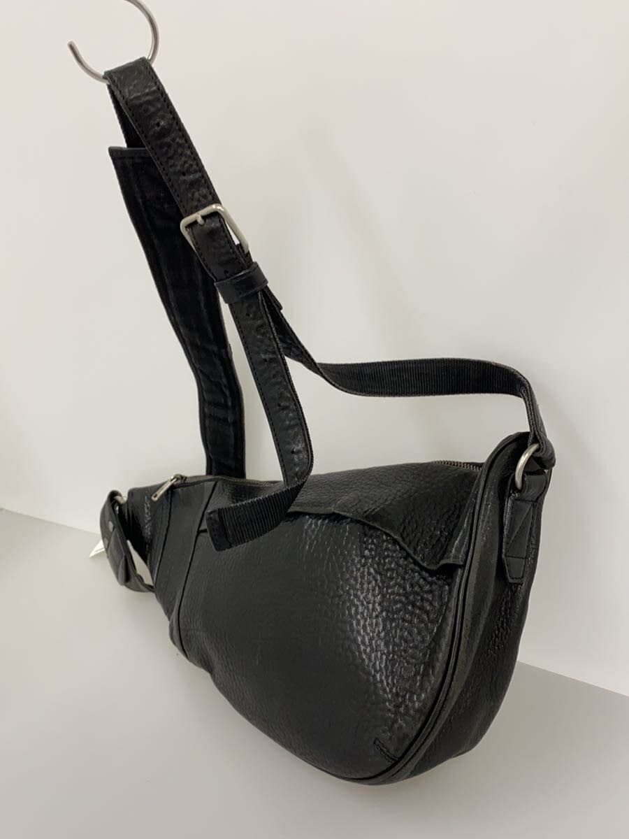 L.E.D.BITES Shoulder Bag Leather BLK Solid 2