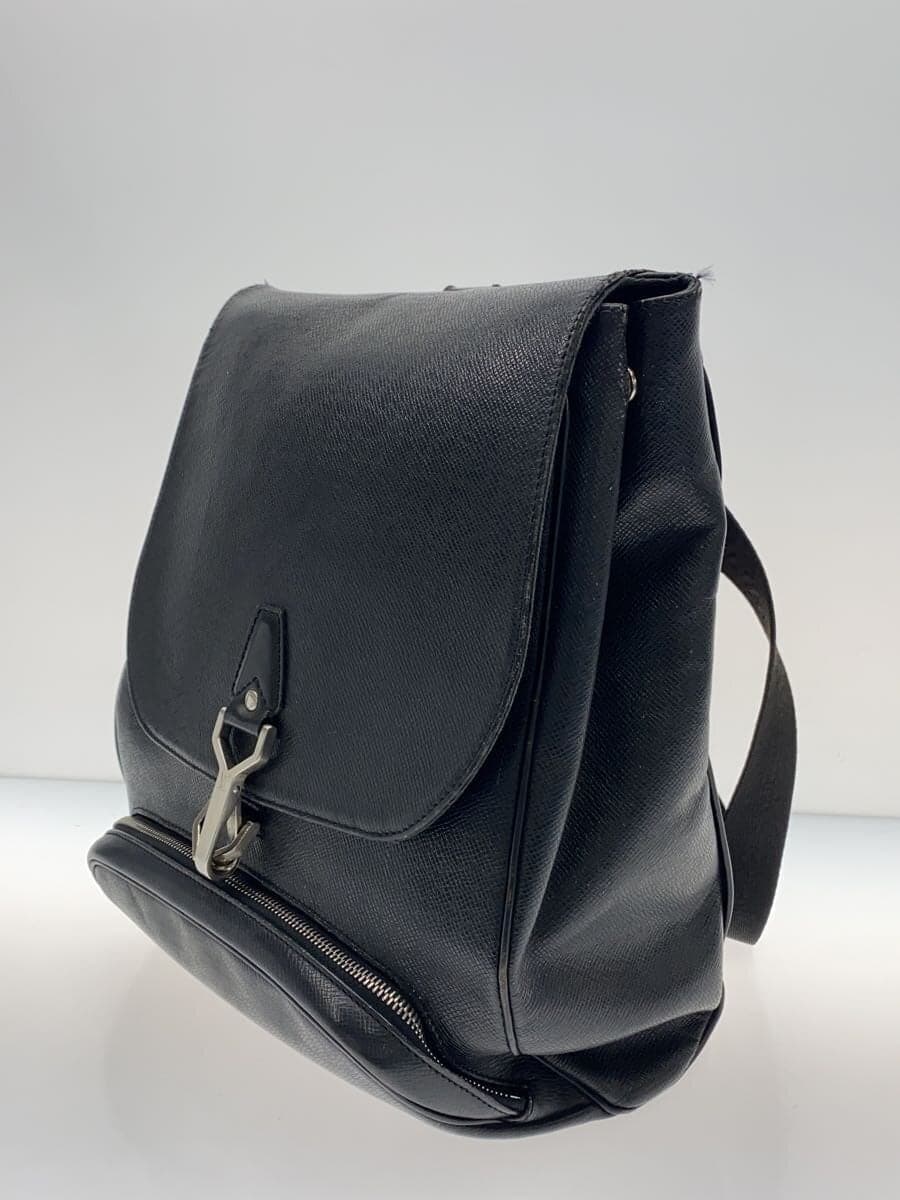 LOUIS VUITTON Cashier _Taiga Leather BLK 2